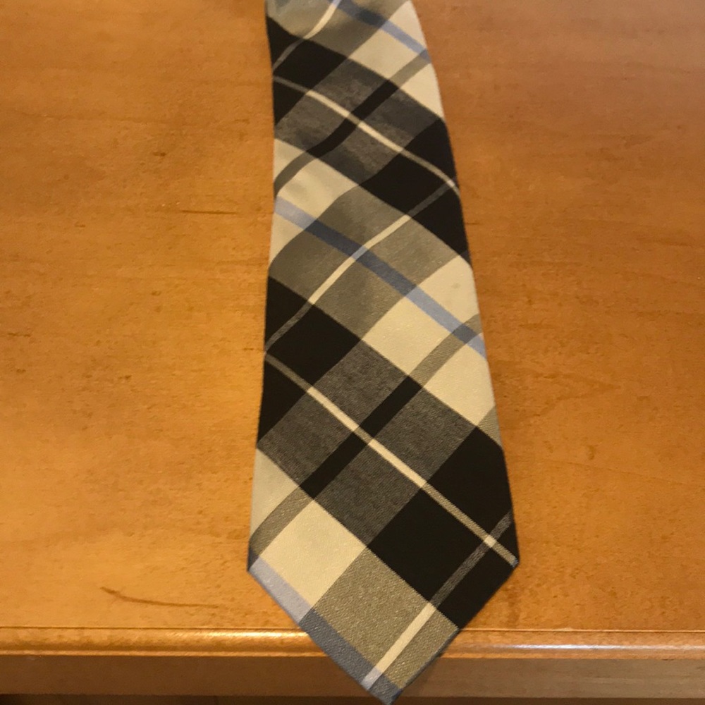 Alara Black white and blue tie